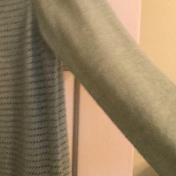 Shirt - Picture 2 of 4